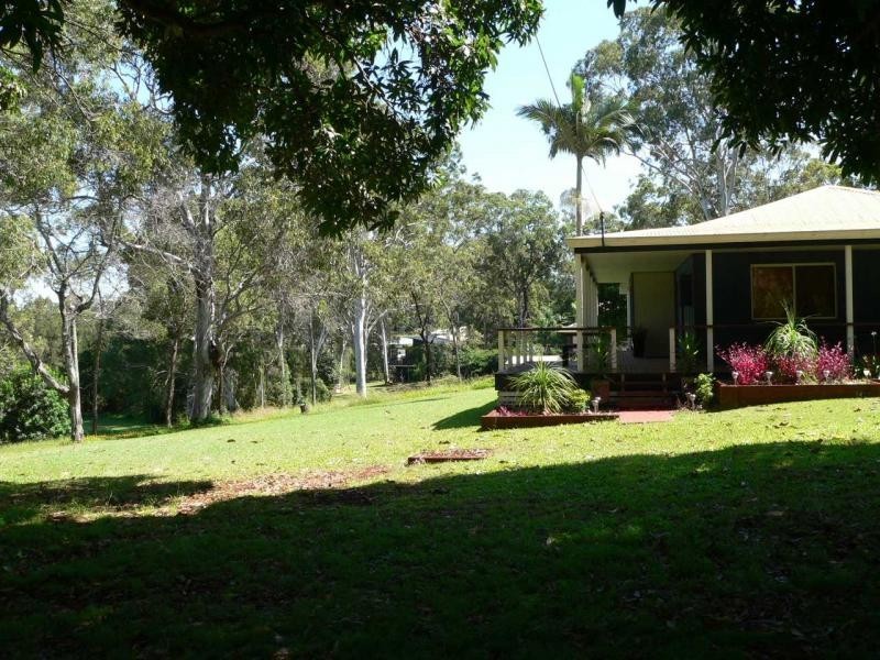 35 Tina Avenue, Lamb Island QLD 4184