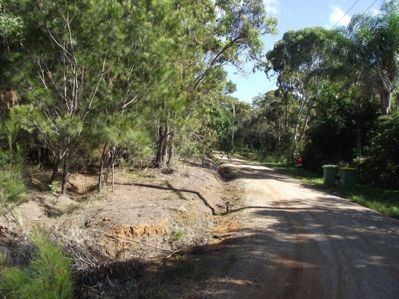 19 Ashton Street, Macleay Island QLD 4184