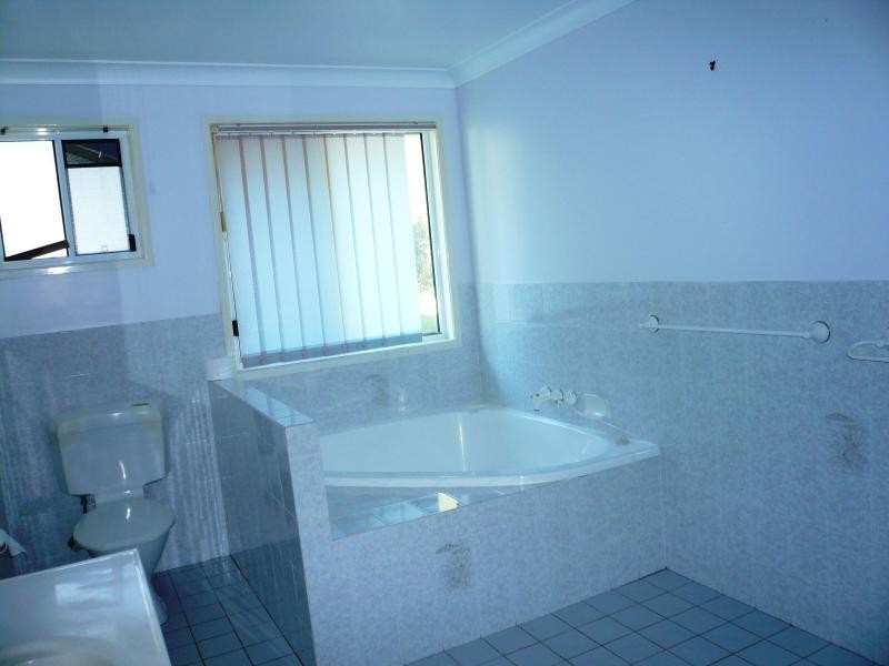 3 Goodsell Crescent, Lamb Island QLD 4184