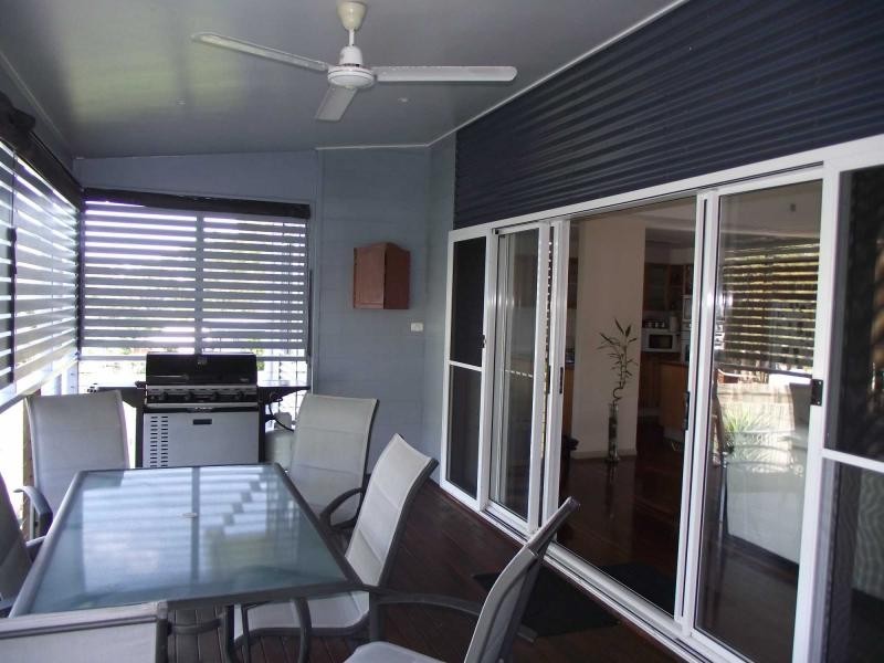 16 Eastbourne Terrace, Macleay Island QLD 4184