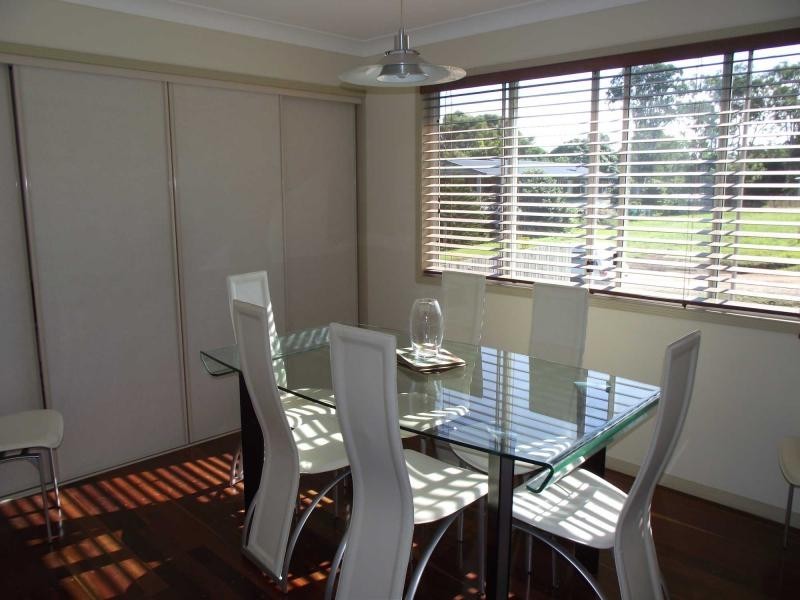 16 Eastbourne Terrace, Macleay Island QLD 4184