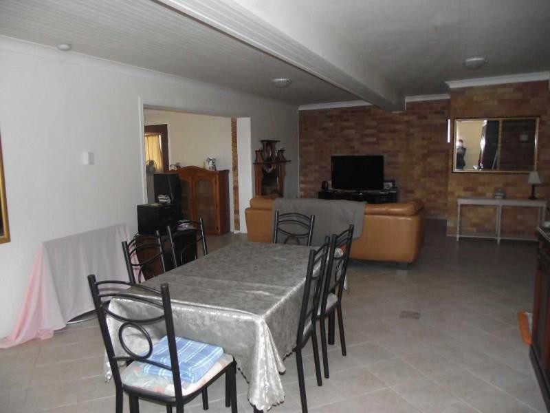 8 Squire Street, Macleay Island QLD 4184