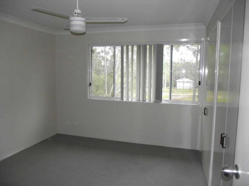 17 Michael Street, Macleay Island QLD 4184