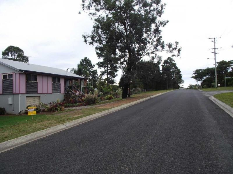 17 Michael Street, Macleay Island QLD 4184