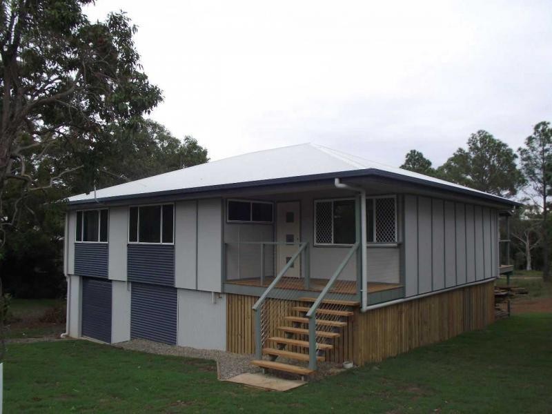 17 Michael Street, Macleay Island QLD 4184