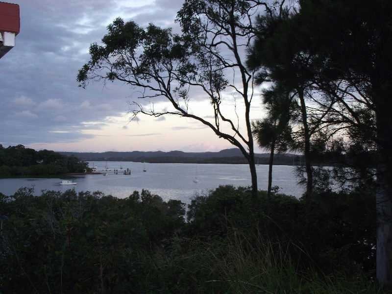 6 Cowes Street, Macleay Island QLD 4184