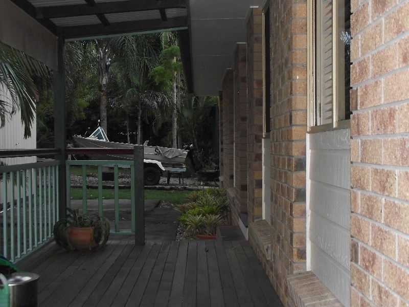6 Cowes Street, Macleay Island QLD 4184