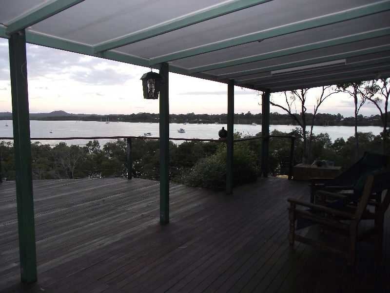 6 Cowes Street, Macleay Island QLD 4184