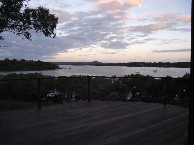 6 Cowes Street, Macleay Island QLD 4184