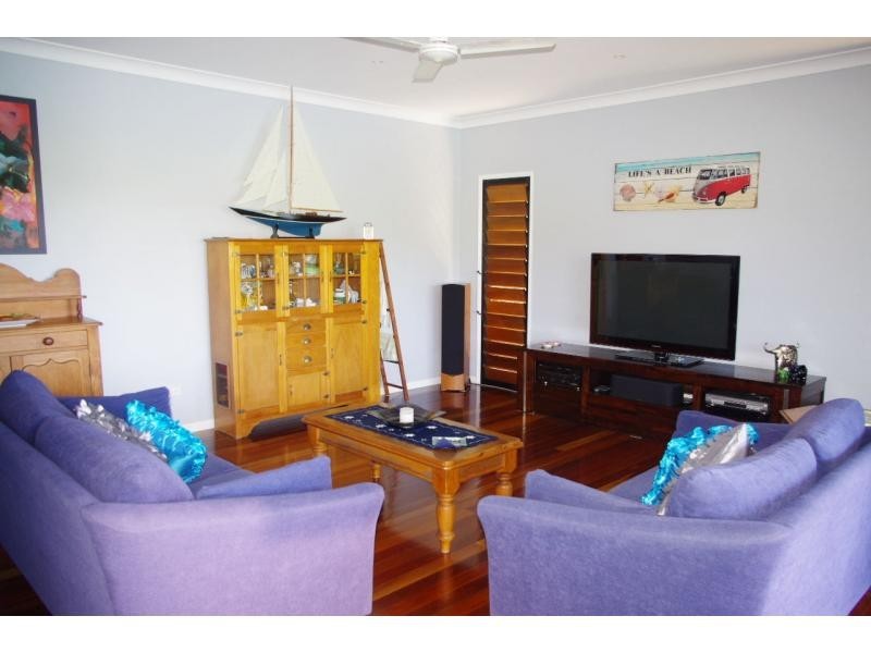 8 Alawa Street, Macleay Island QLD 4184