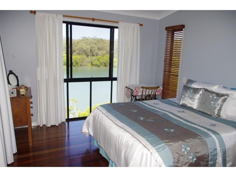 8 Alawa Street, Macleay Island QLD 4184