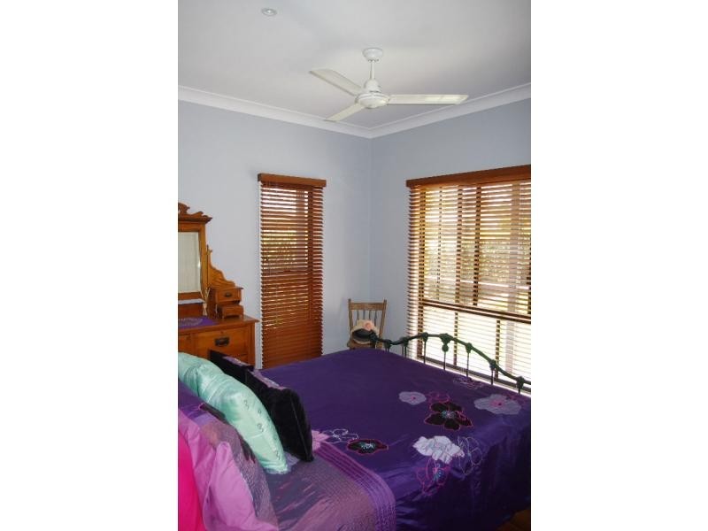 8 Alawa Street, Macleay Island QLD 4184