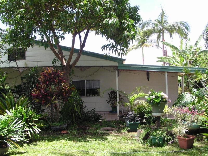 14 Lovell Parade, Lamb Island QLD 4184