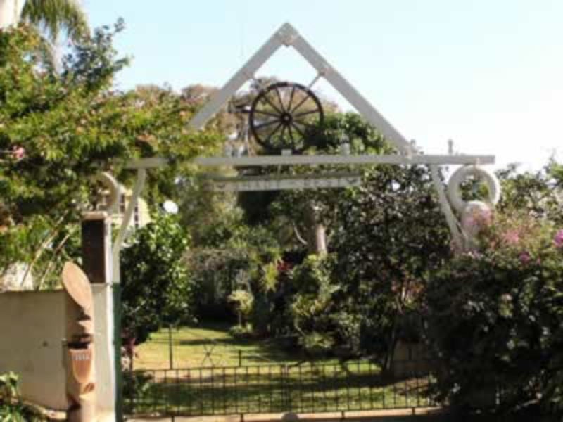 14 Lovell Parade, Lamb Island QLD 4184