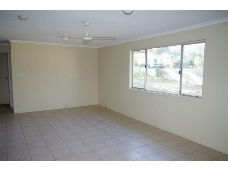 5 Nectar Street, Lamb Island QLD 4184