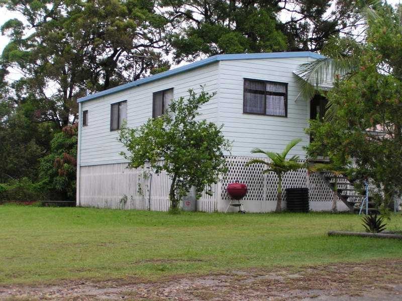 24 Udara Street, Macleay Island QLD 4184