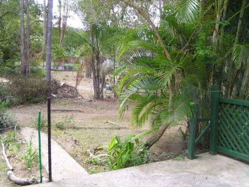 15 Golden Sands Boulevard, Macleay Island QLD 4184