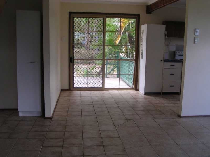 15 Golden Sands Boulevard, Macleay Island QLD 4184