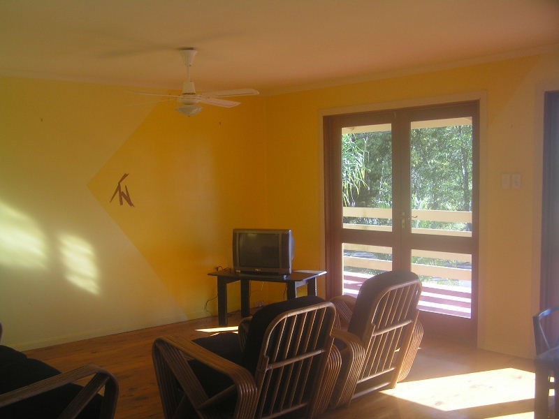 19 Dalpura Street, Macleay Island QLD 4184