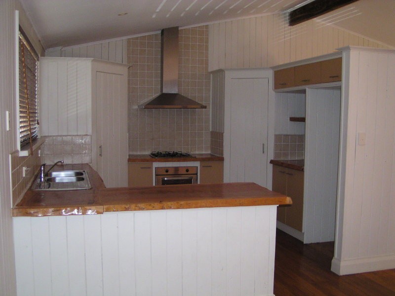 17 Kooberry Street, Macleay Island QLD 4184