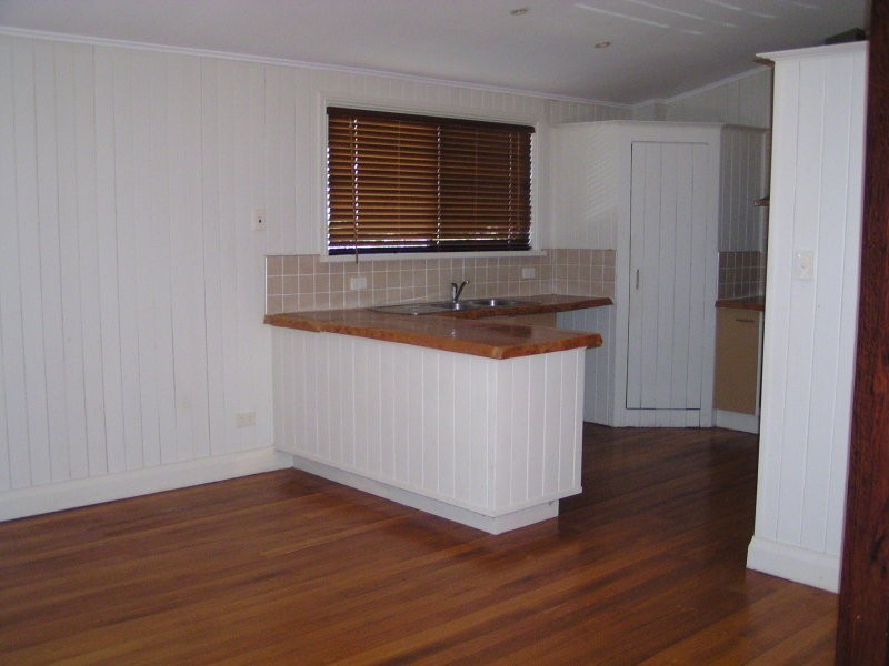17 Kooberry Street, Macleay Island QLD 4184