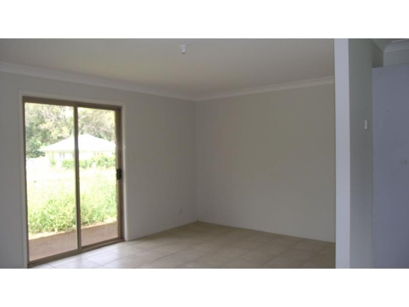 92 Lucas Street, Lamb Island QLD 4184