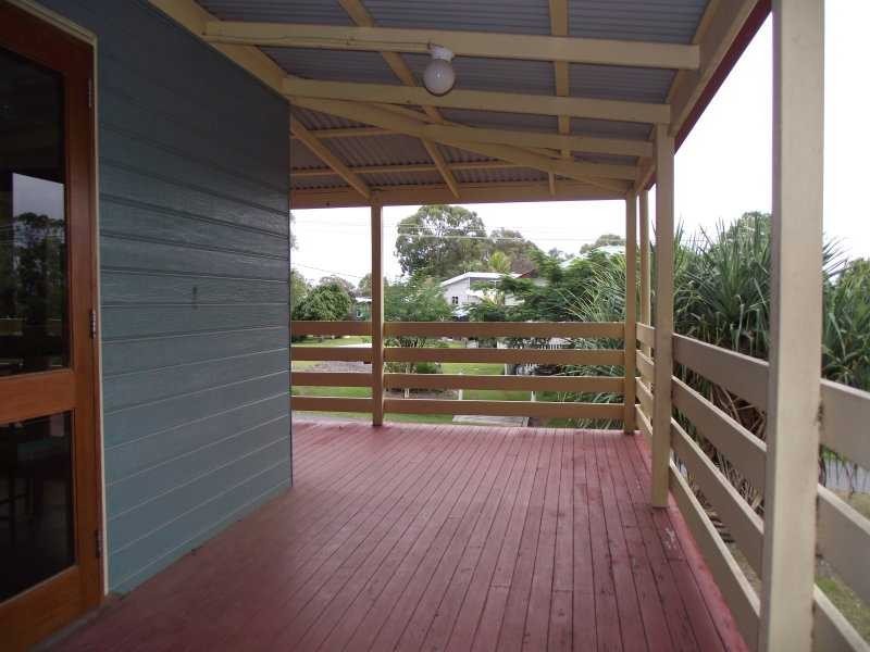 19 Dalpura Street, Macleay Island QLD 4184