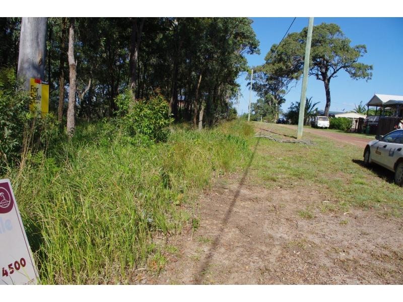 13 Beelong Street, Macleay Island QLD 4184