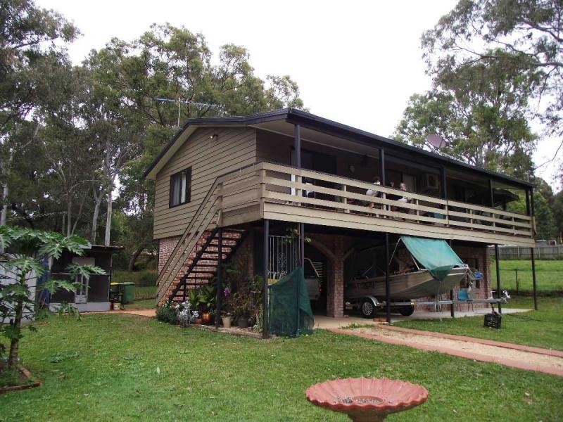 30 Perulpa Drive, Lamb Island QLD 4184