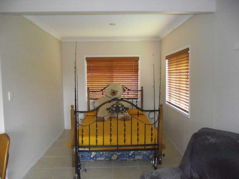 30 Perulpa Drive, Lamb Island QLD 4184