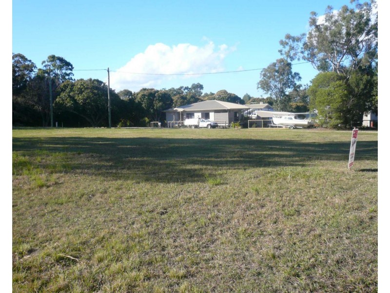 24 Sentosa Terrace, Macleay Island QLD 4184