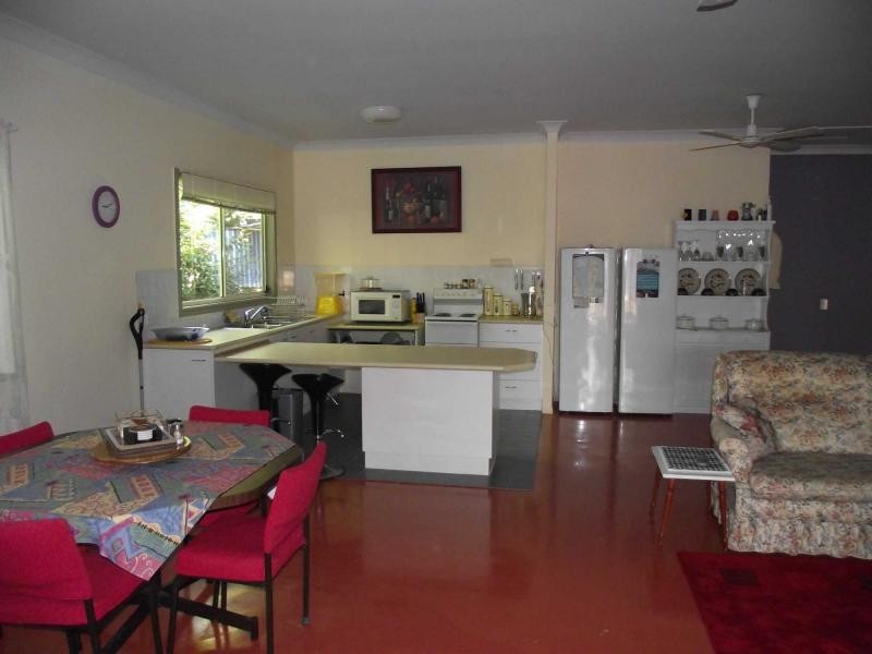 34 Noyes Parade, Karragarra Island QLD 4184