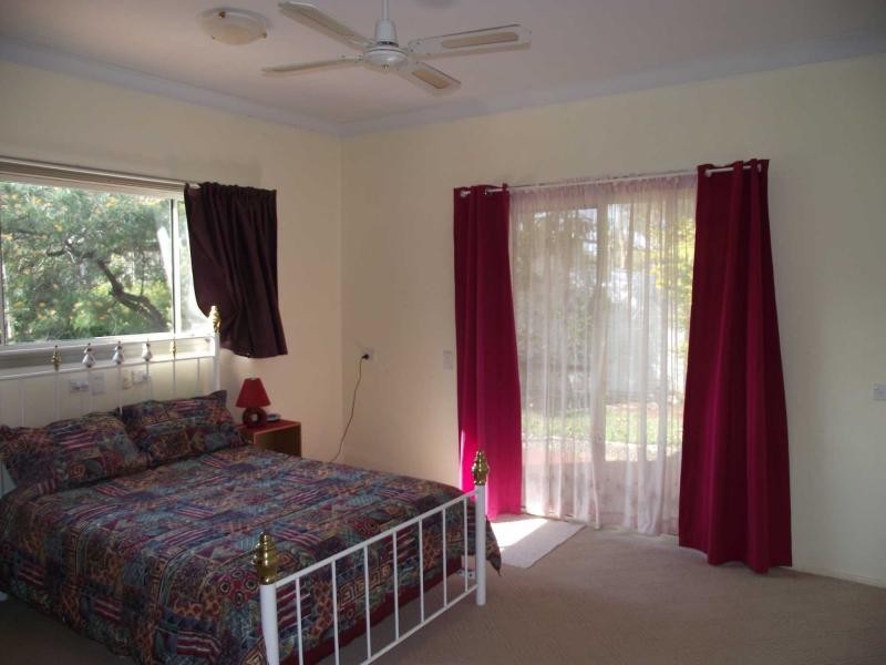 34 Noyes Parade, Karragarra Island QLD 4184