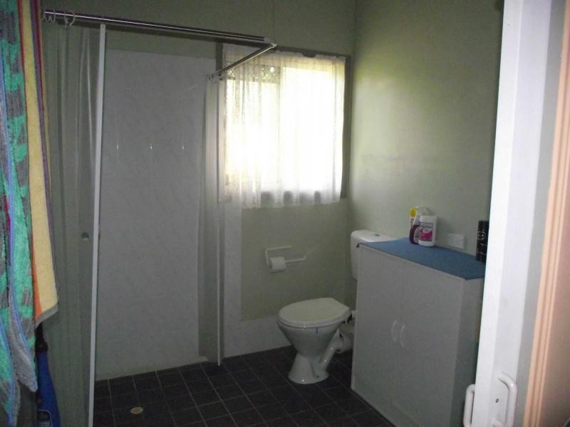 34 Noyes Parade, Karragarra Island QLD 4184
