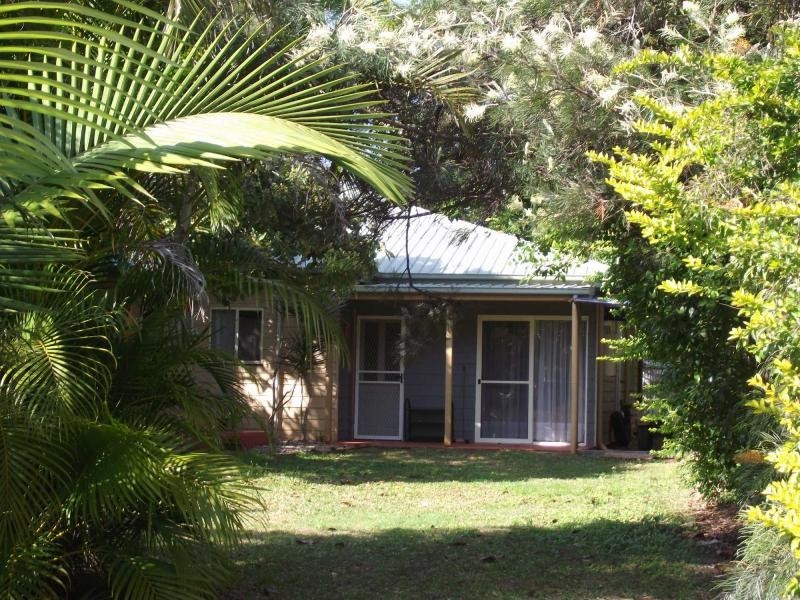 34 Noyes Parade, Karragarra Island QLD 4184