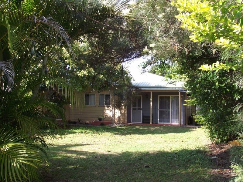 34 Noyes Parade, Karragarra Island QLD 4184