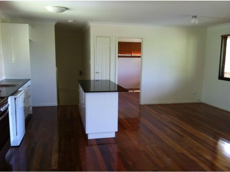 27 Beelong Street, Macleay Island QLD 4184