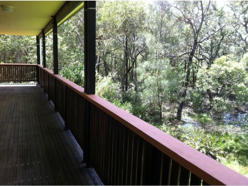 27 Beelong Street, Macleay Island QLD 4184