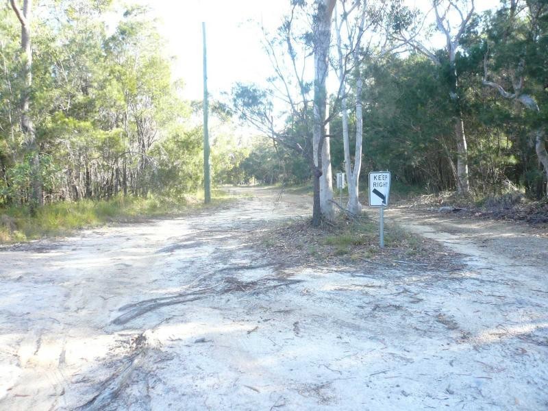 24 Wake Street, Macleay Island QLD 4184