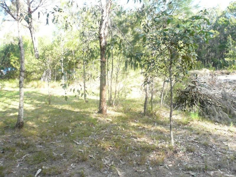 24 Wake Street, Macleay Island QLD 4184