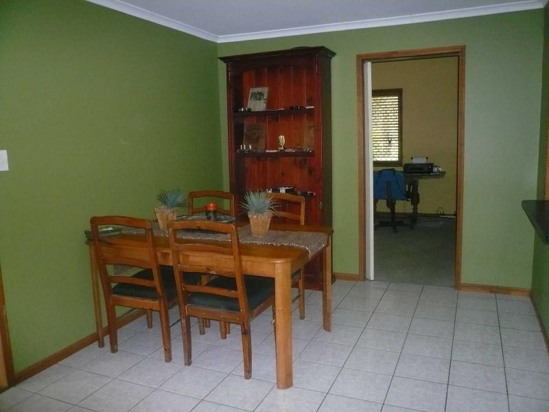 4 Wanda Street, Macleay Island QLD 4184