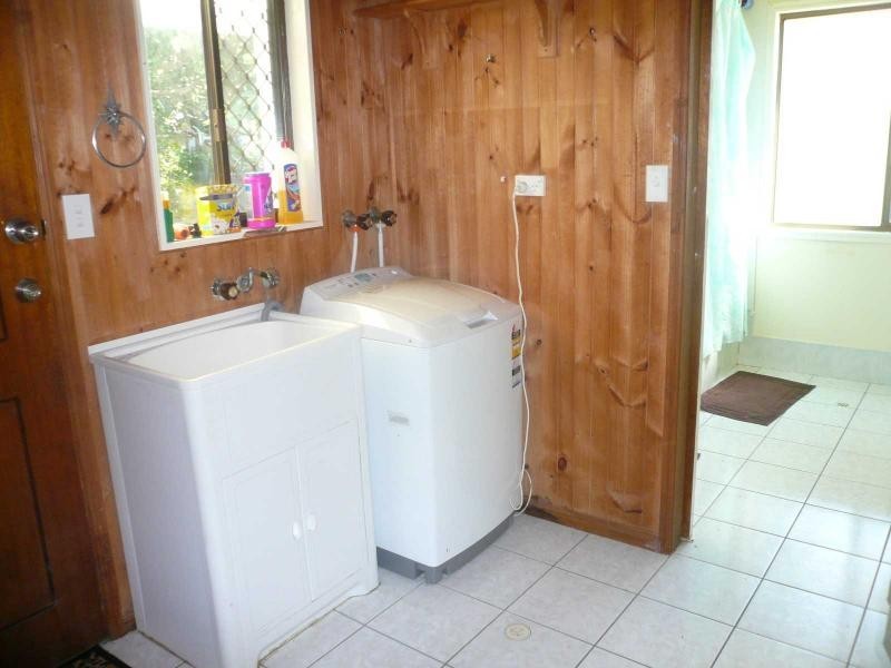4 Wanda Street, Macleay Island QLD 4184
