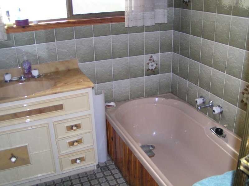 3 Treasure Island Avenue, Karragarra Island QLD 4184