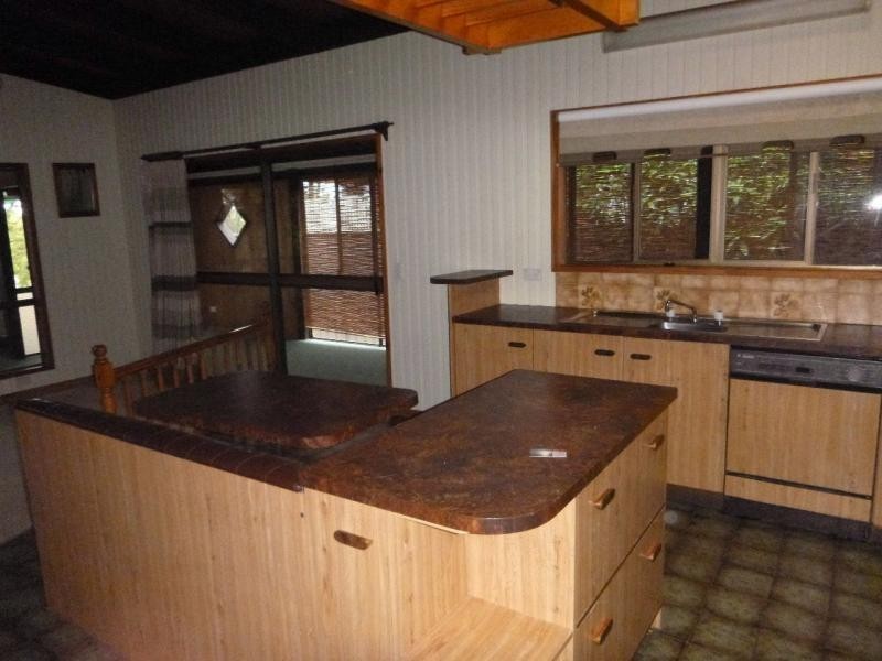 3 Treasure Island Avenue, Karragarra Island QLD 4184