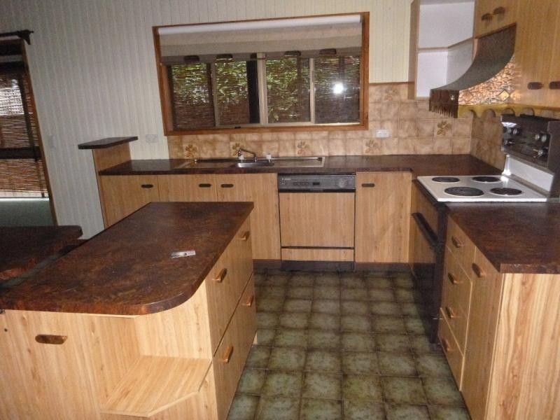 3 Treasure Island Avenue, Karragarra Island QLD 4184