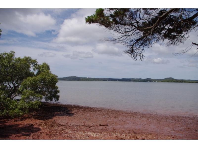 30 Tina Avenue, Lamb Island QLD 4184