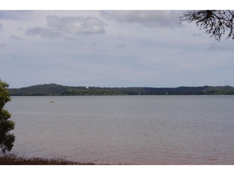 30 Tina Avenue, Lamb Island QLD 4184