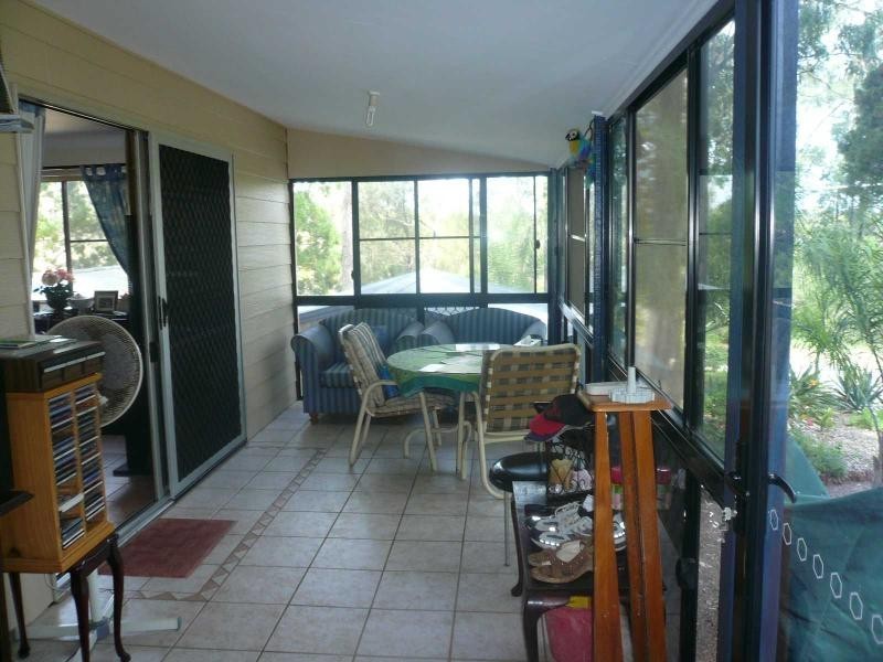 1 Blue Vista Street, Macleay Island QLD 4184