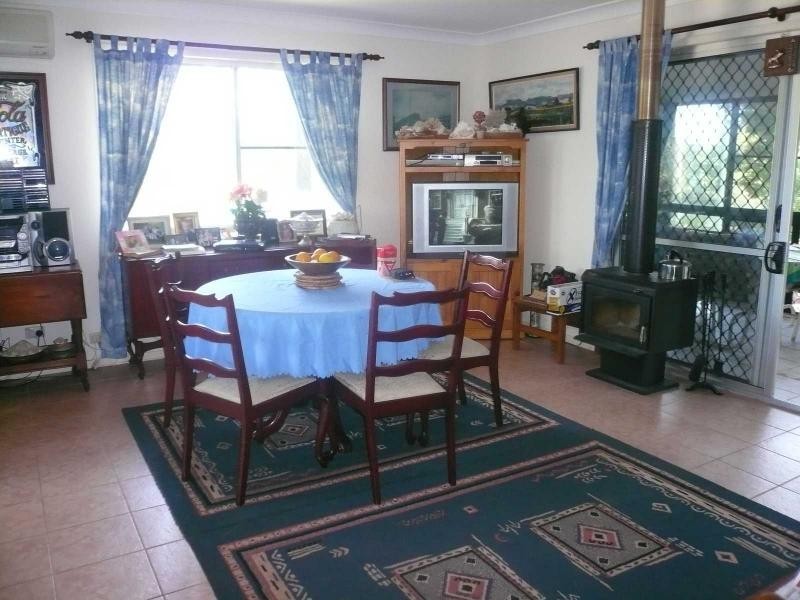 1 Blue Vista Street, Macleay Island QLD 4184
