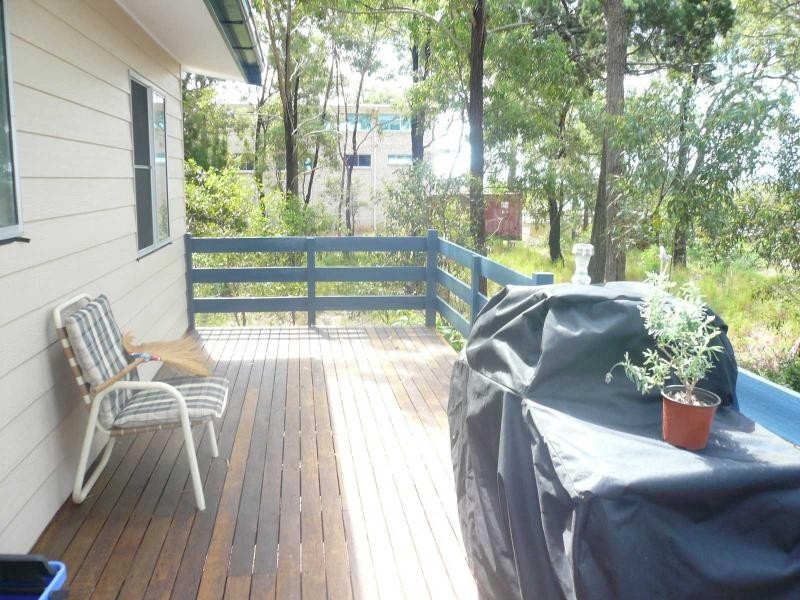 1 Blue Vista Street, Macleay Island QLD 4184